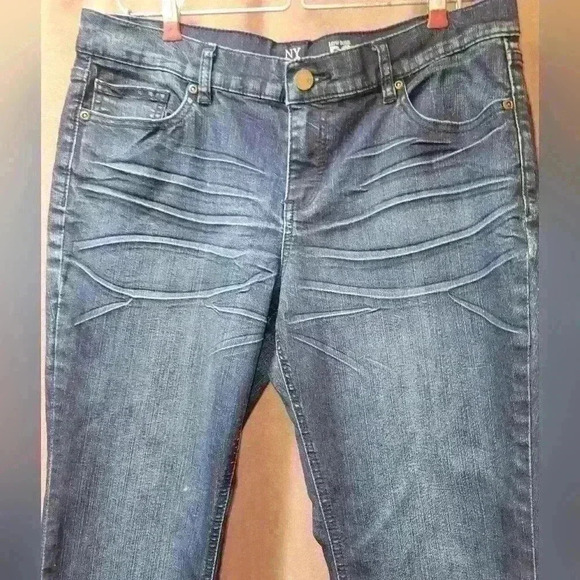 NY&C bootcut sz 12 womans jeans darkwash - Picture 3 of 4